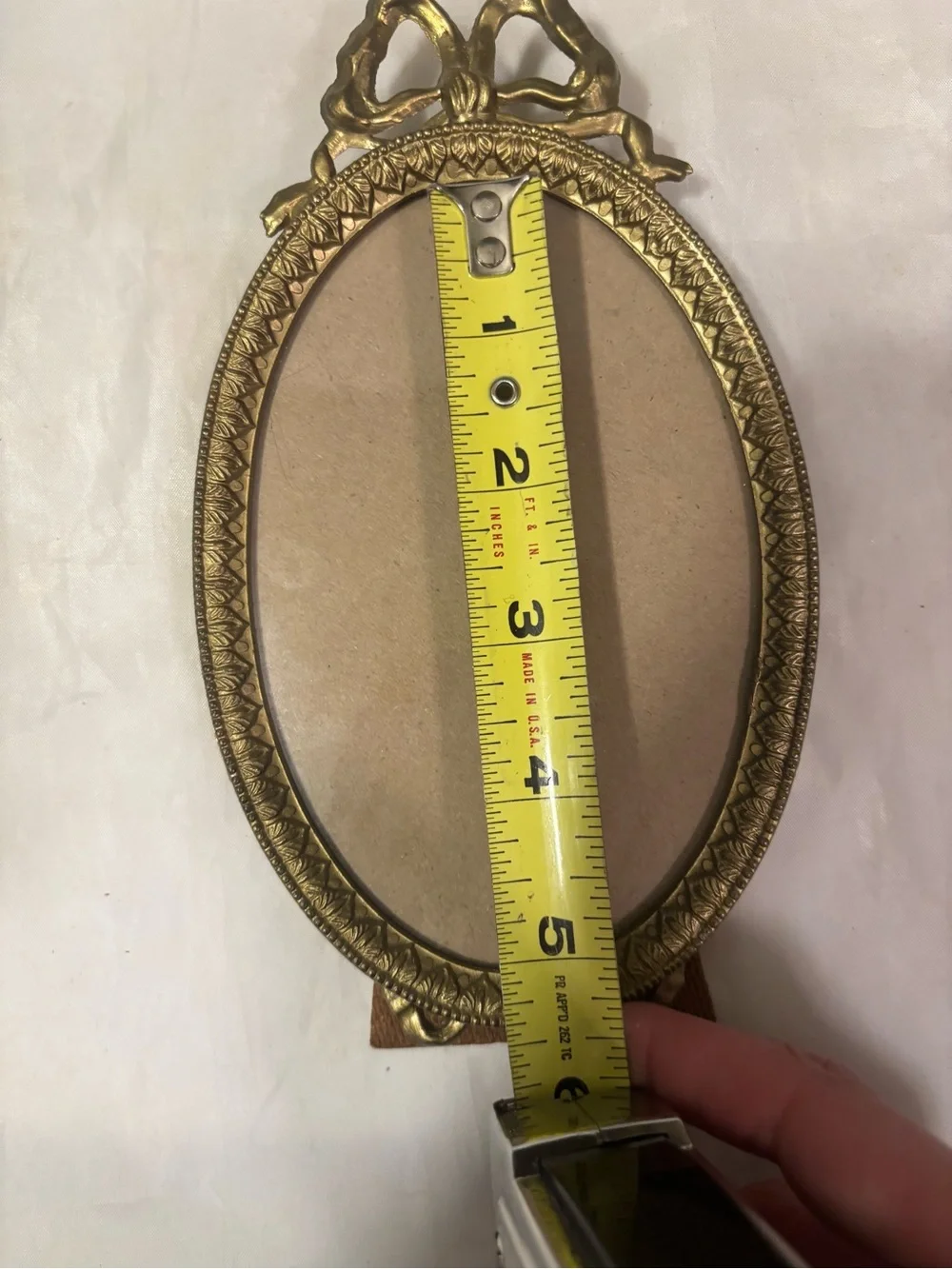 Vintage Italian Ornate Oval Metal Picture Frame in Gold - Classic Home Accent